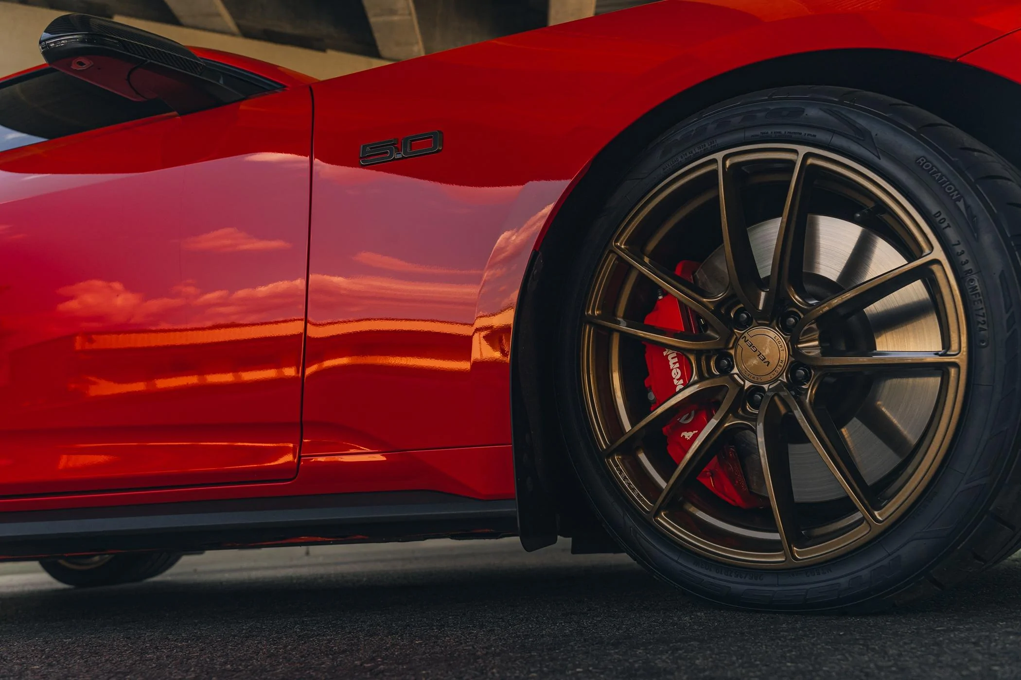 S650 Mustang Bronze Velgen VF5 Installed on my Race Red S650 GT DSC02034