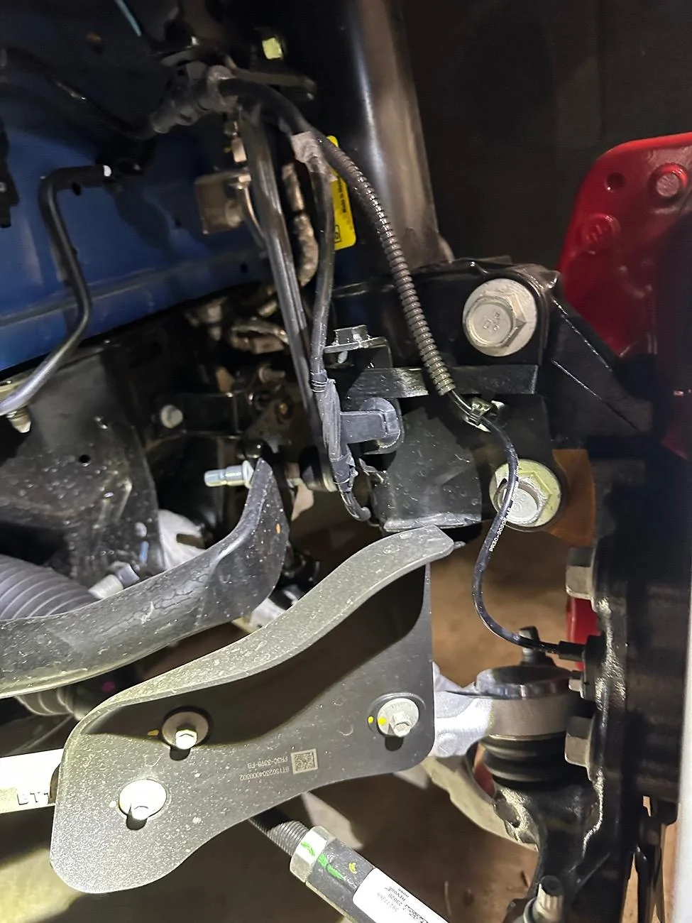 S650 Mustang DarkHorse front brake ducts in a GT 5.0 PP? IMG_7779