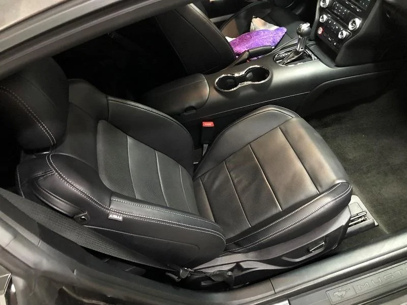 S650 Mustang Leather Seats Premium Leather Seat in Base Mustang (2)