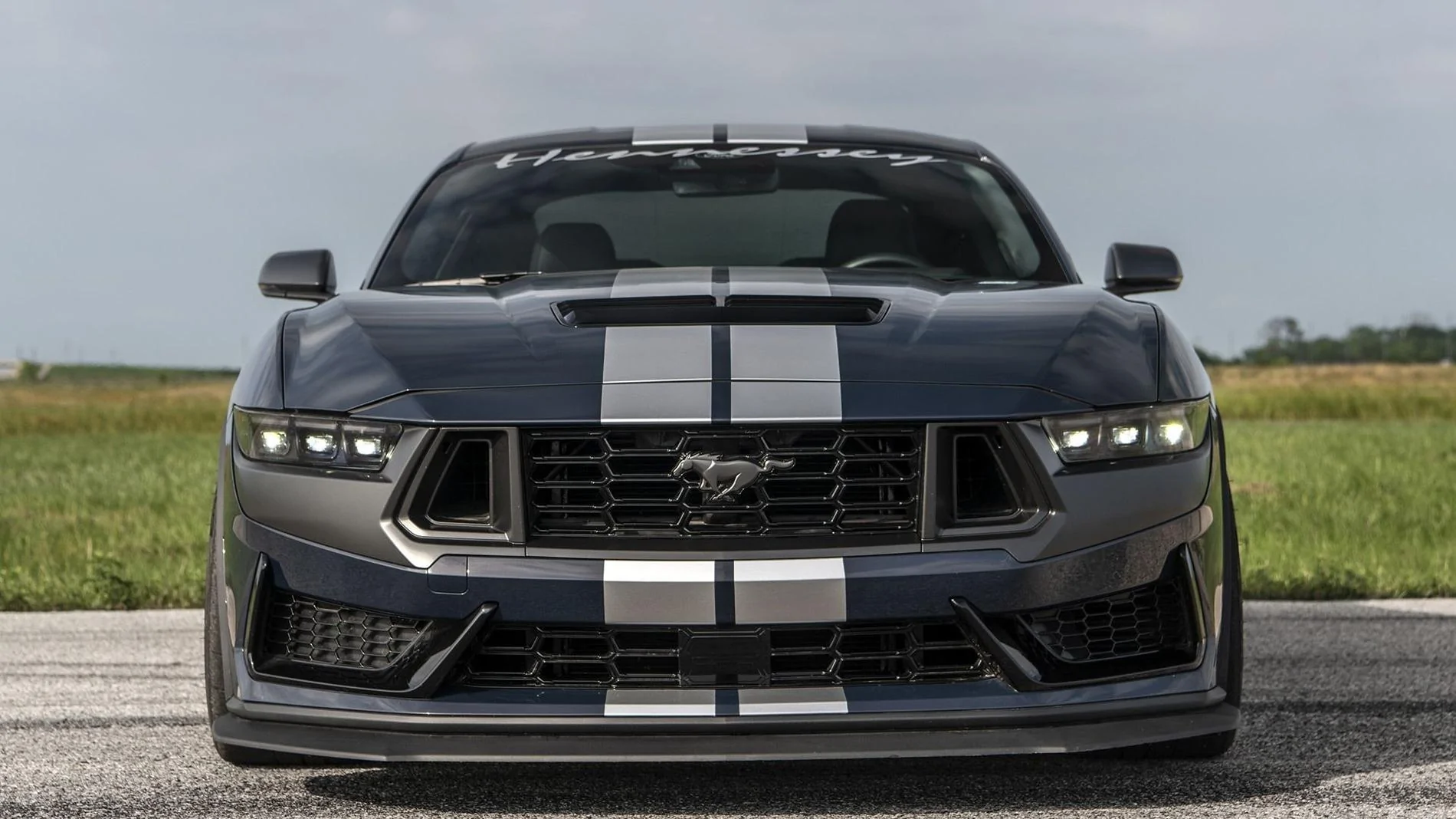 2024-hennessey-h850-mustang-dark-horse_100930234.webp