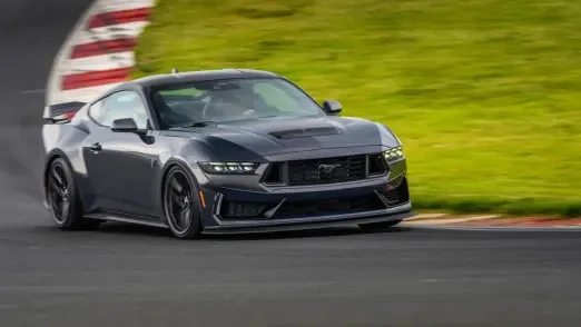 S650 Mustang 2025 GT Review ustang-Dark-Horse-track-front-three-quarter-action