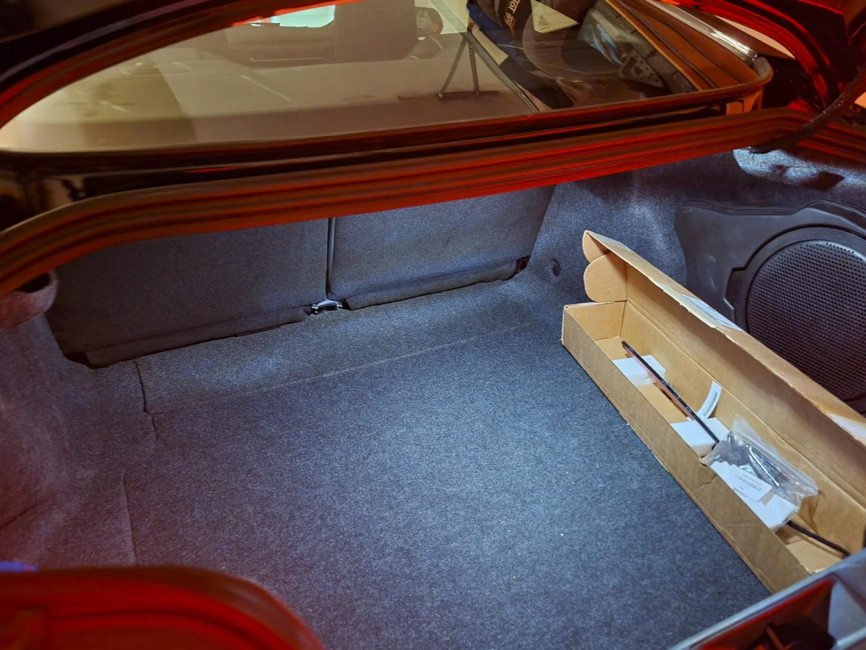 stock trunk lighting.jpg