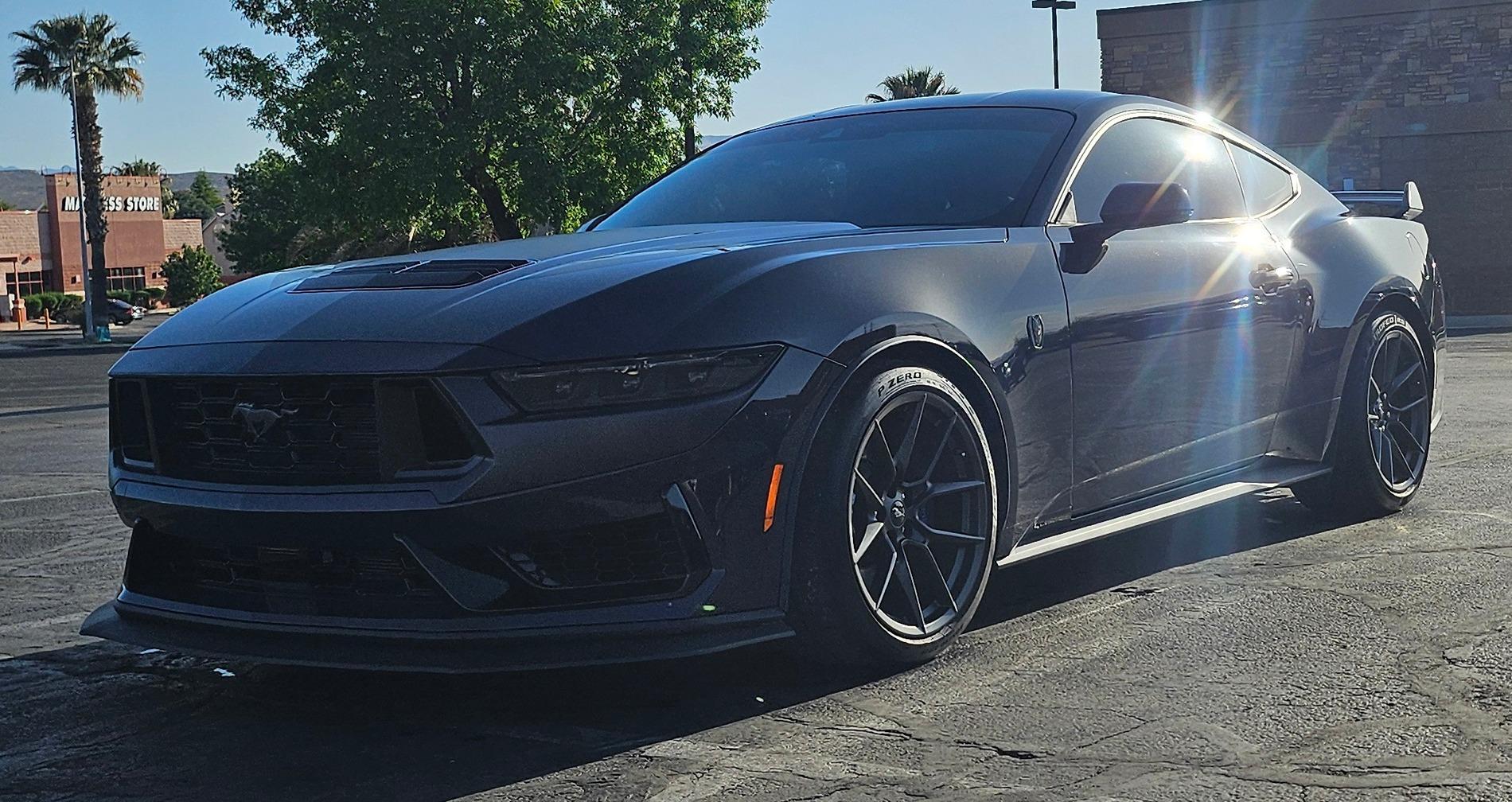 S650 Mustang Dark Horse Premium w/Appearance Package and Handling Package (Manual) 5