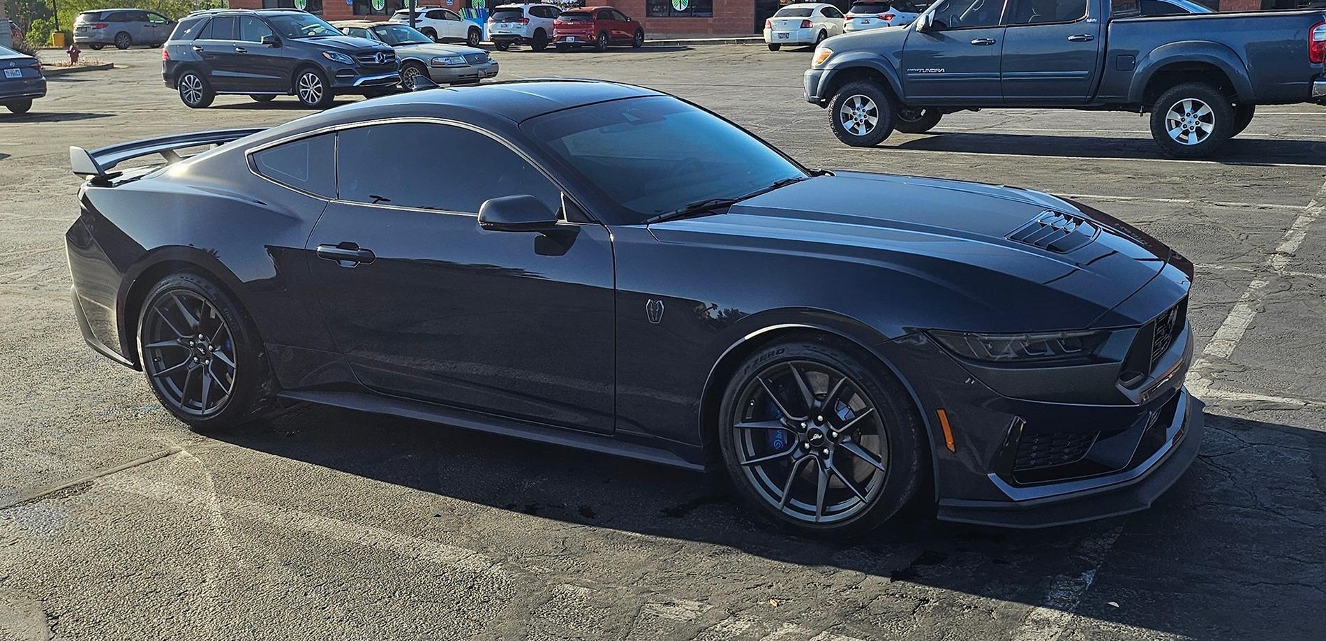 S650 Mustang Dark Horse Premium w/Appearance Package and Handling Package (Manual) 6