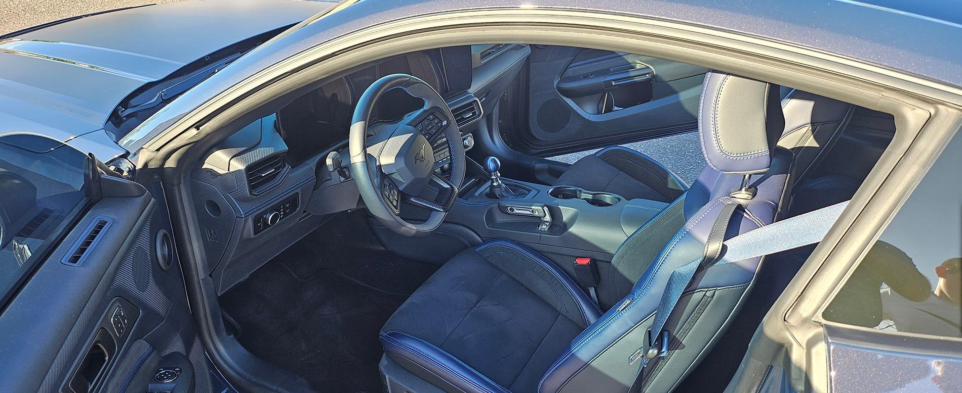 S650 Mustang Dark Horse Premium w/Appearance Package and Handling Package (Manual) 22
