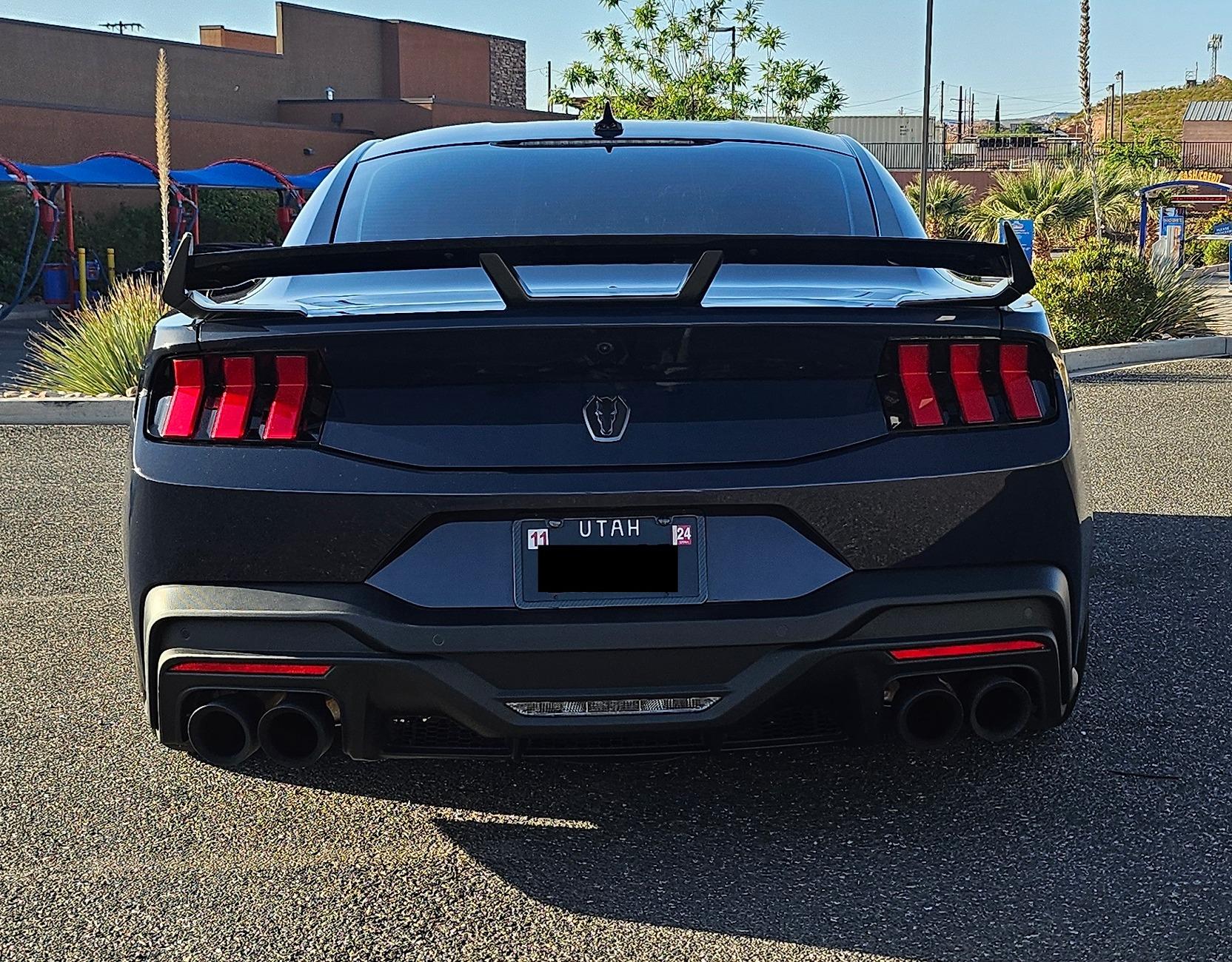S650 Mustang Dark Horse Premium w/Appearance Package and Handling Package (Manual) 24
