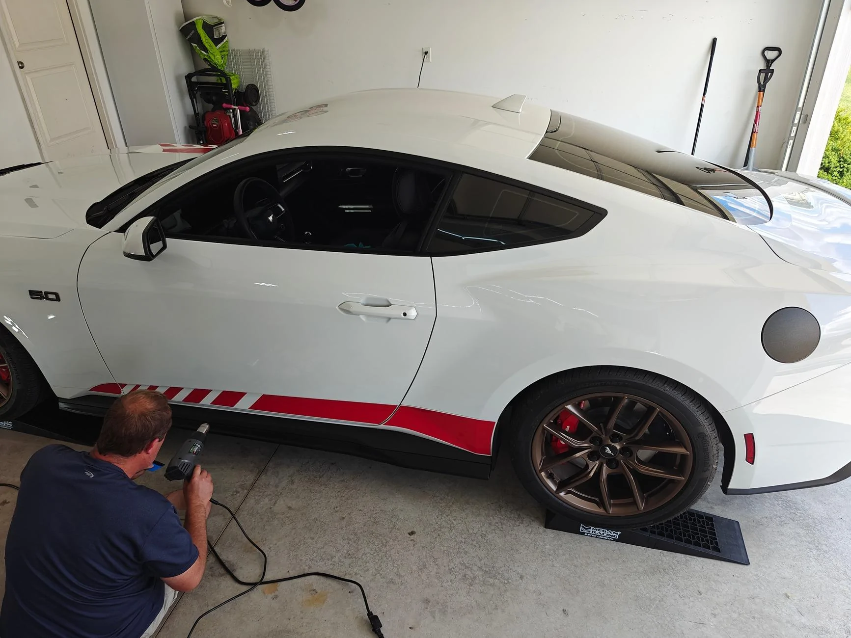 S650 Mustang RTR style side graphics alternative? IMG20240706172305