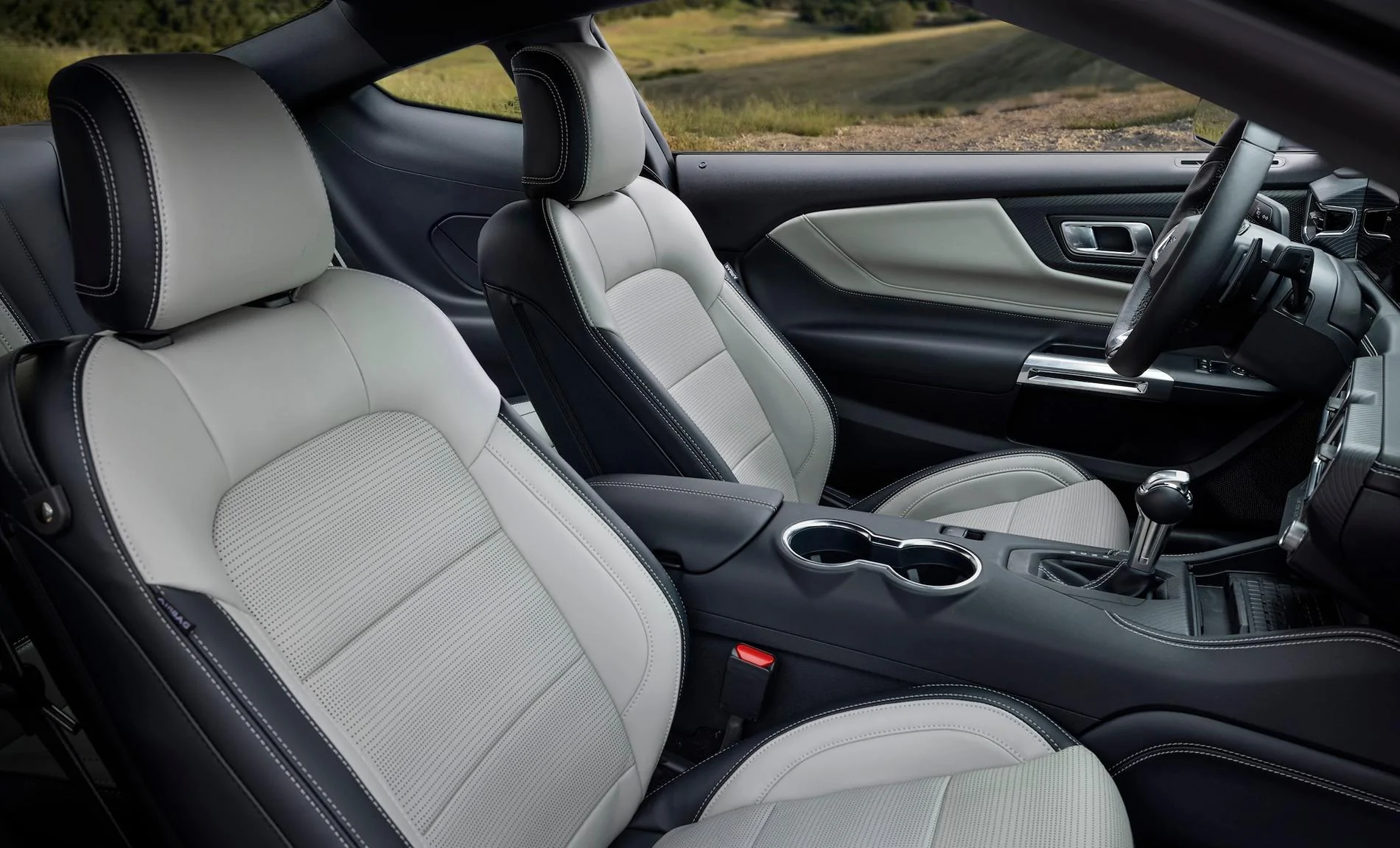 S650 Mustang Mustang 60th Anniversary Package: Now in Iconic Brittany Blue. Mustang Owners Gain Another Heritage Gauge Cluster Design 2025 Ford Mustang 60th Anniversary Package in Brittany Blue_03