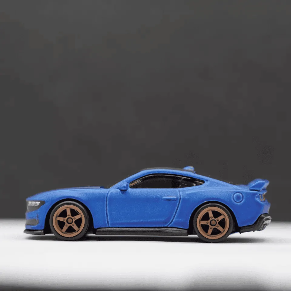 S650 Mustang First S650 2024 Ford Mustang Diecast! 1/18 Dark Horse in Carbonized Gray 1725116014958-xj
