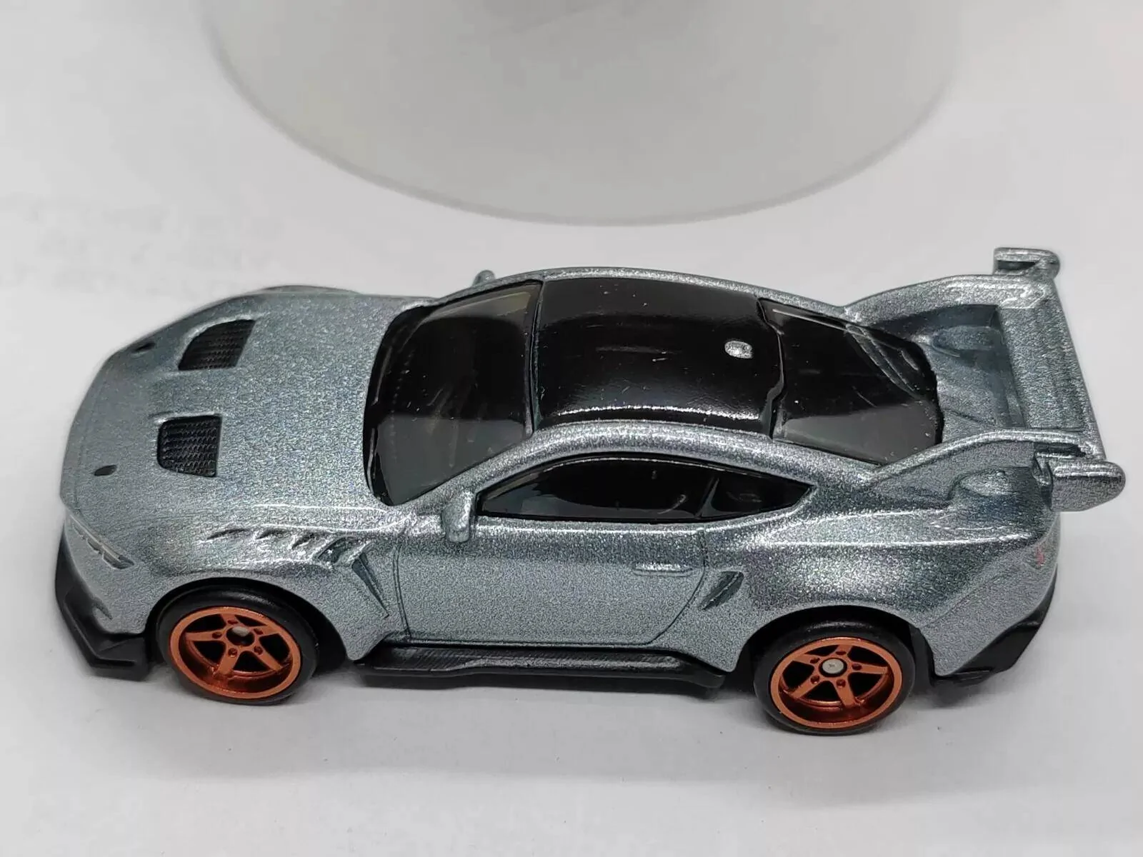S650 Mustang First S650 2024 Ford Mustang Diecast! 1/18 Dark Horse in Carbonized Gray 1726453808790-ug