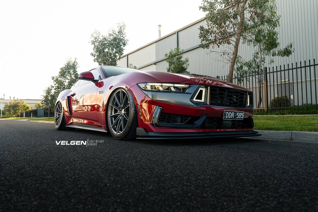 S650 Mustang Official Velgen Wheels S650 Mustang Thread Bagged S650 Mustang - VF10_Gloss Gunmetal_1