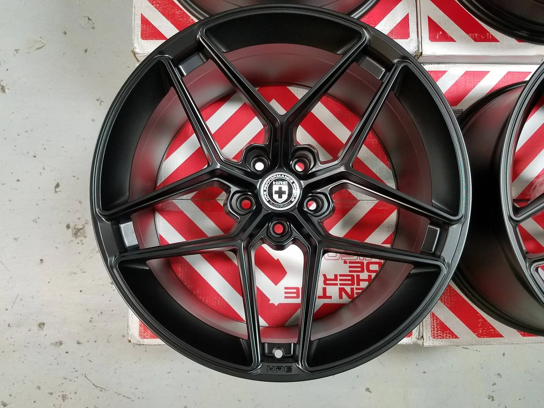 hre-ff11-tarmac-44900-2.webp