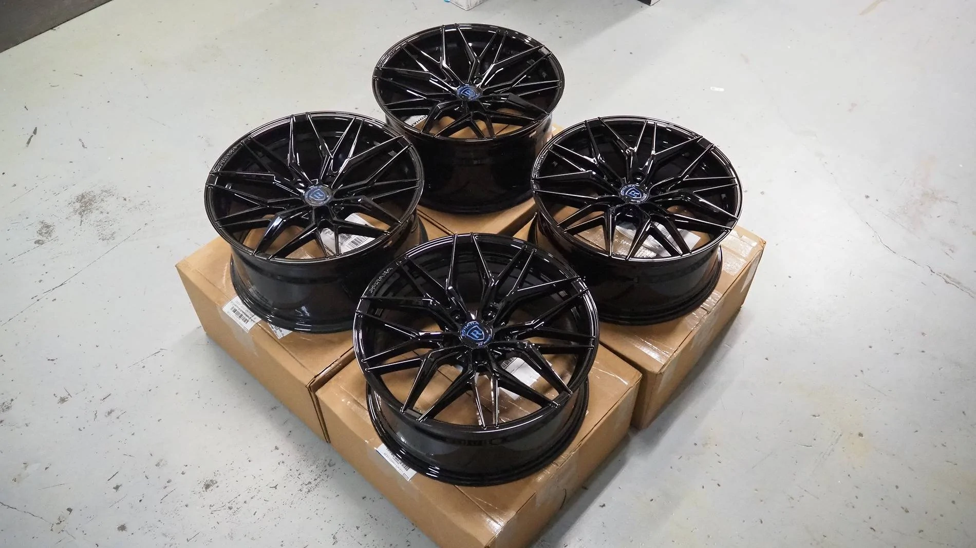 S650 Mustang Rohana Wheels RFX Series - Cross Forged & Max Concave Design - Vibe Motorsports rohana-rfx17-gloss-black-wheels-for-g30-2