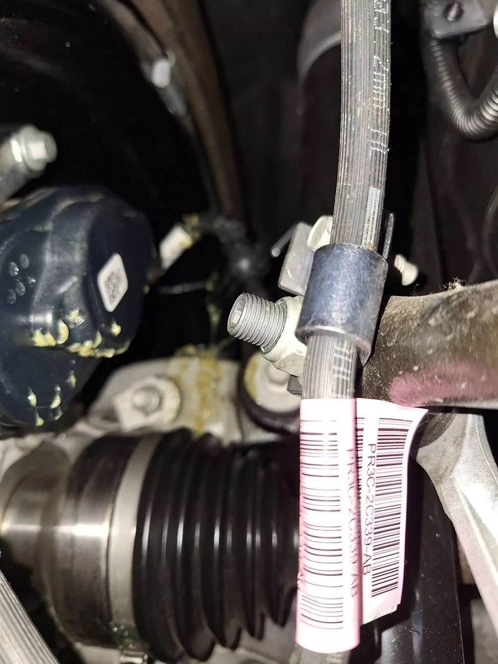 S650 Mustang 2024 CV boot puked all its grease 20240924_131858