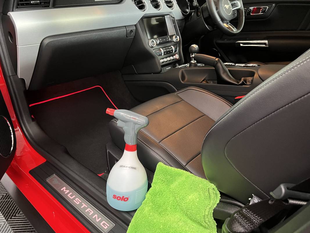 S650 Mustang AUS - Touchscreen care and maintenance IMG-5480