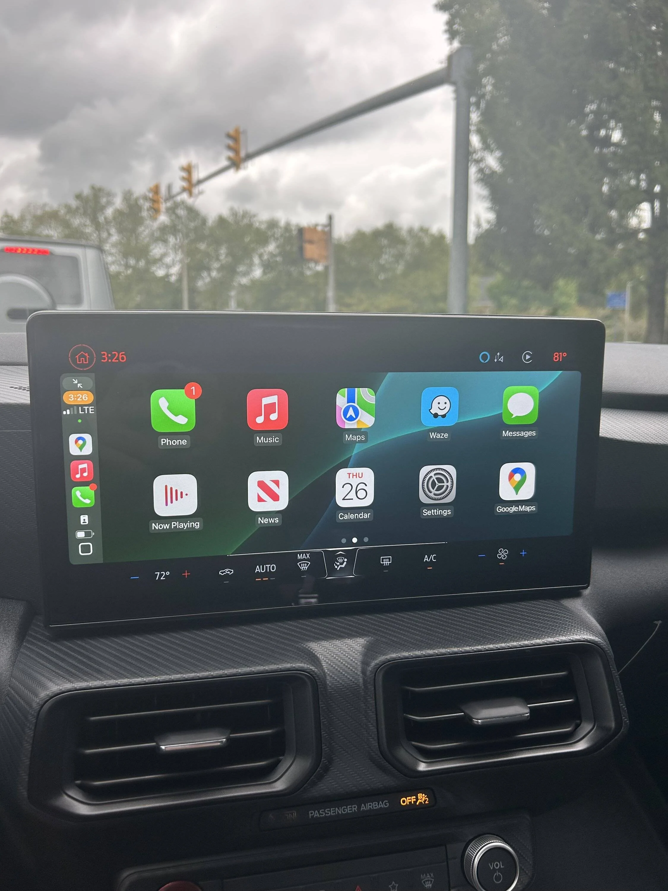 S650 Mustang Center Screen CarPlay issue with Google maps. Anyone else with CarPlay issues? IMG_2944