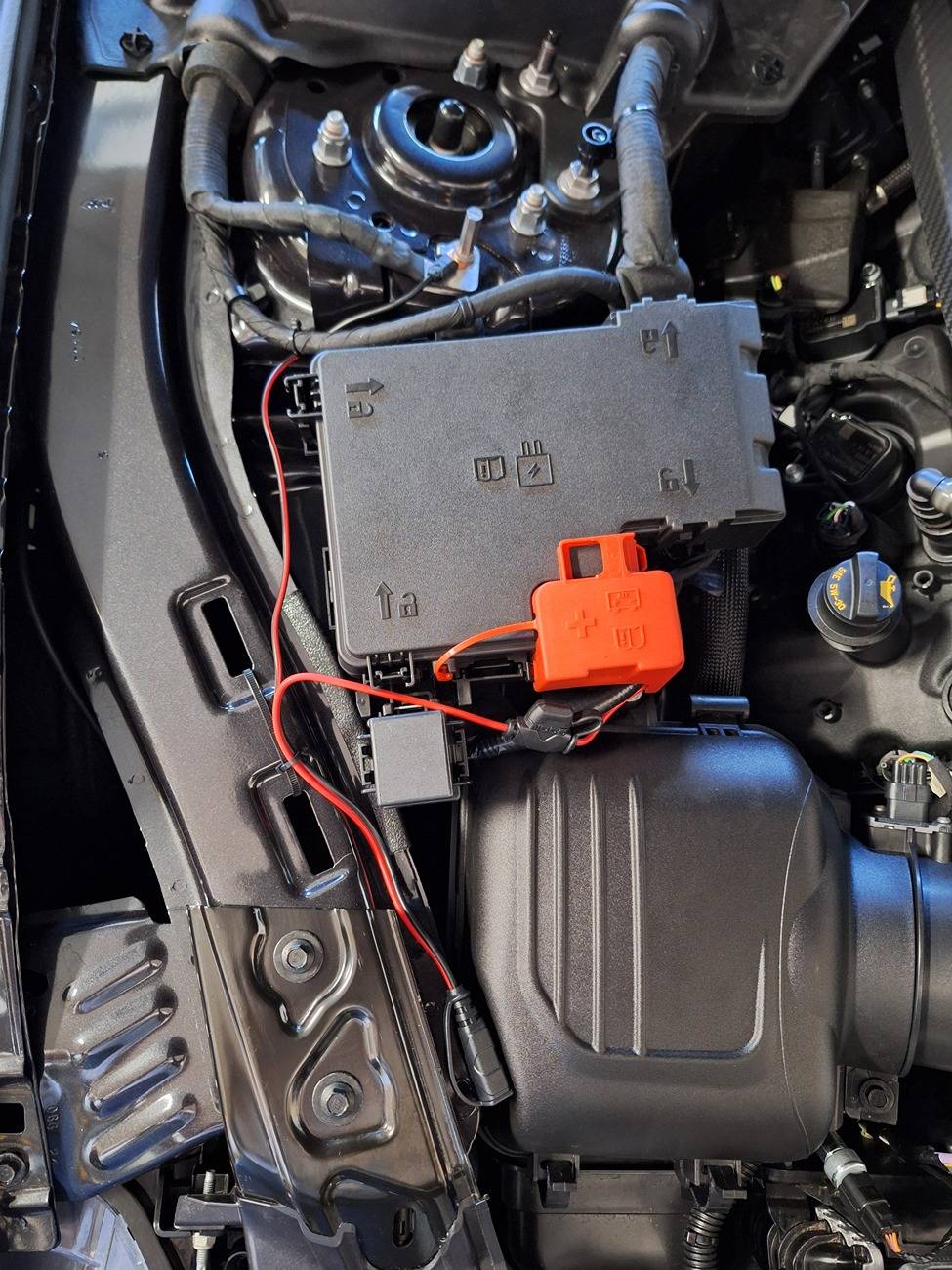 S650 Mustang Installed NOCO Gen 5 battery maintainer 20240930_133138