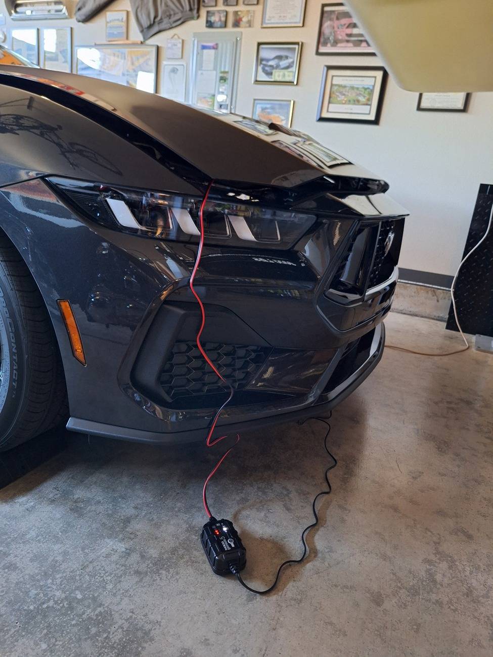 S650 Mustang Installed NOCO Gen 5 battery maintainer 20240930_134537