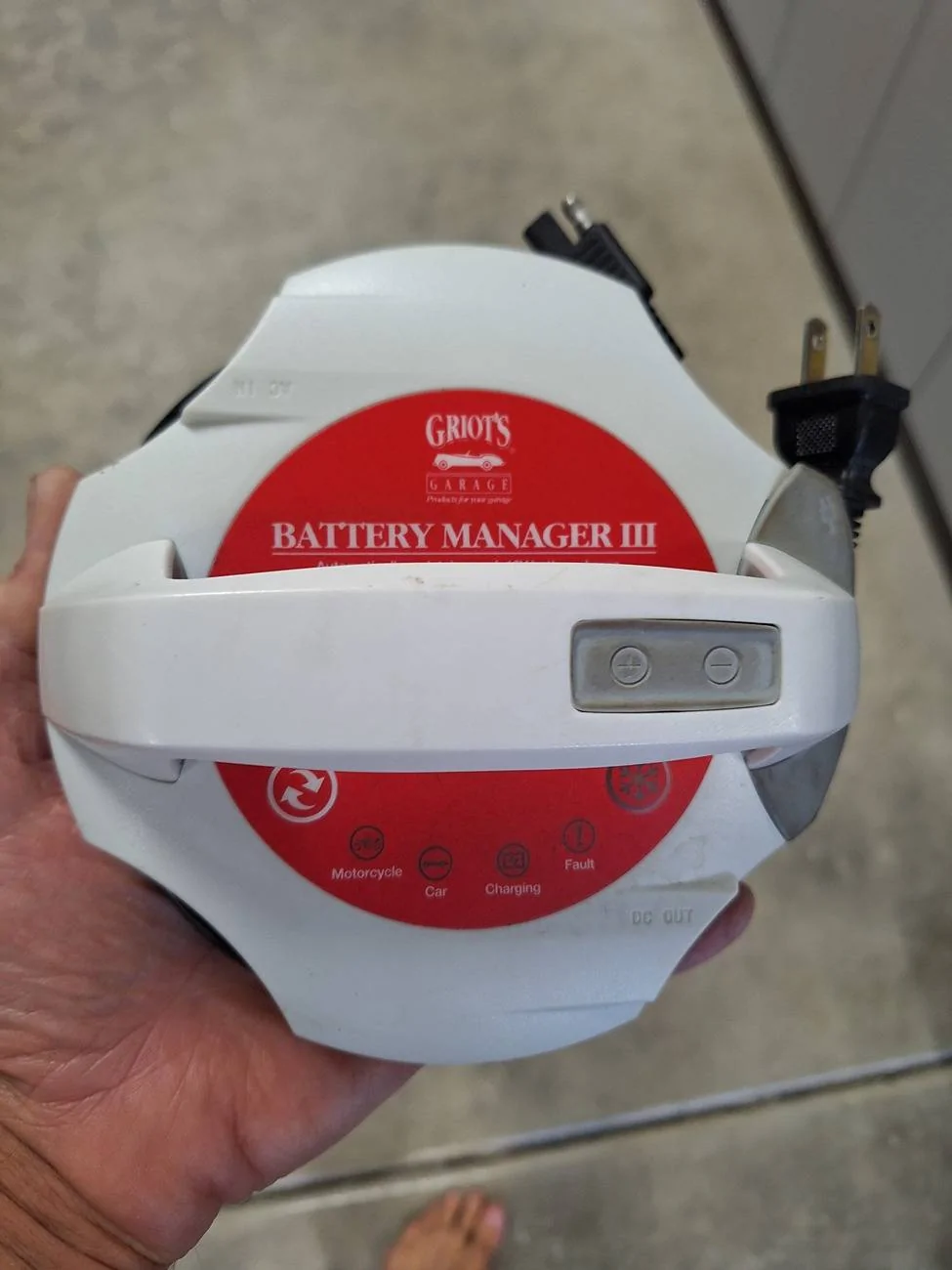 S650 Mustang Installed NOCO Gen 5 battery maintainer 20241001_110057