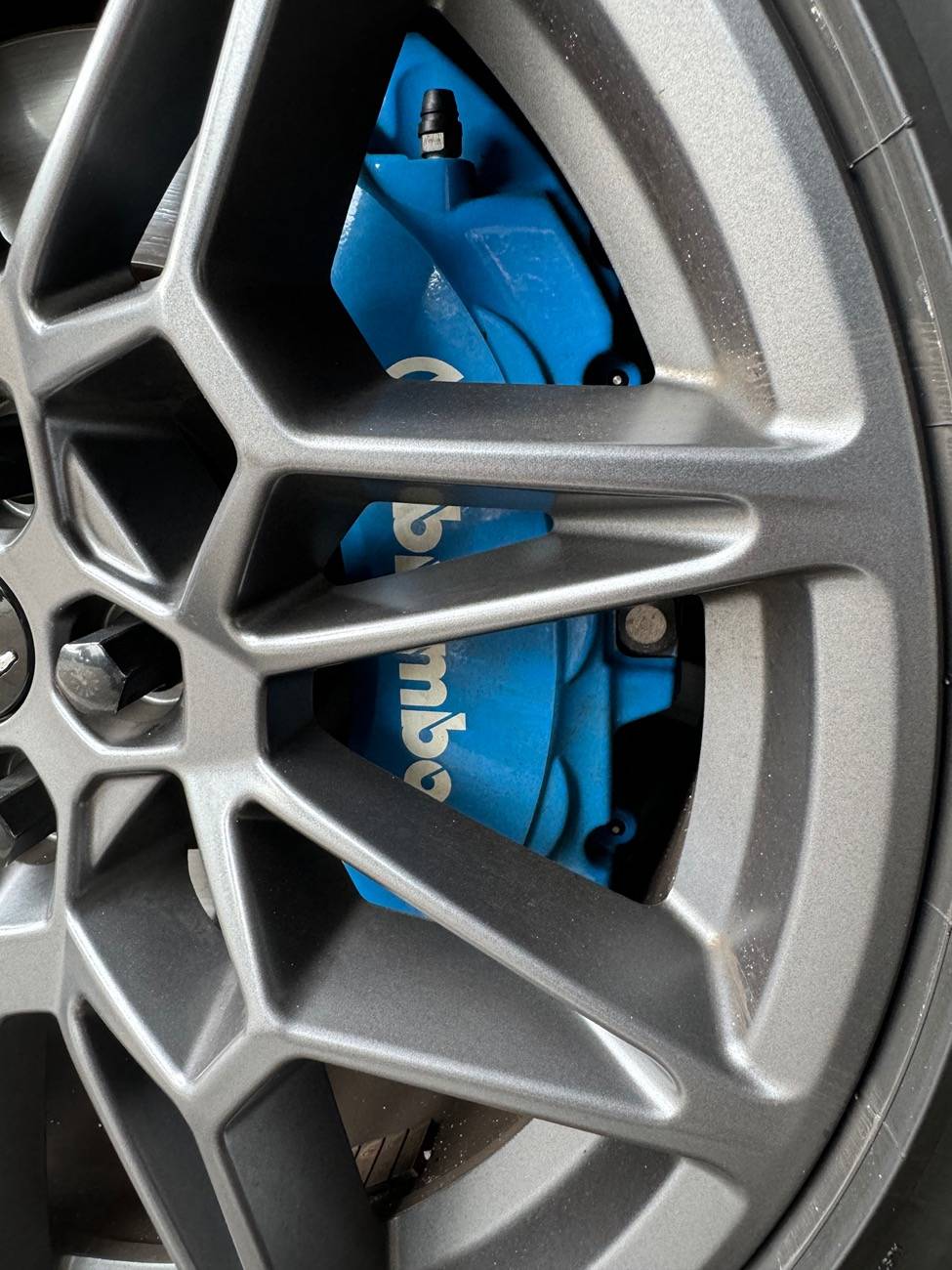 S650 Mustang Grabber Blue Caliper color IMG_7212