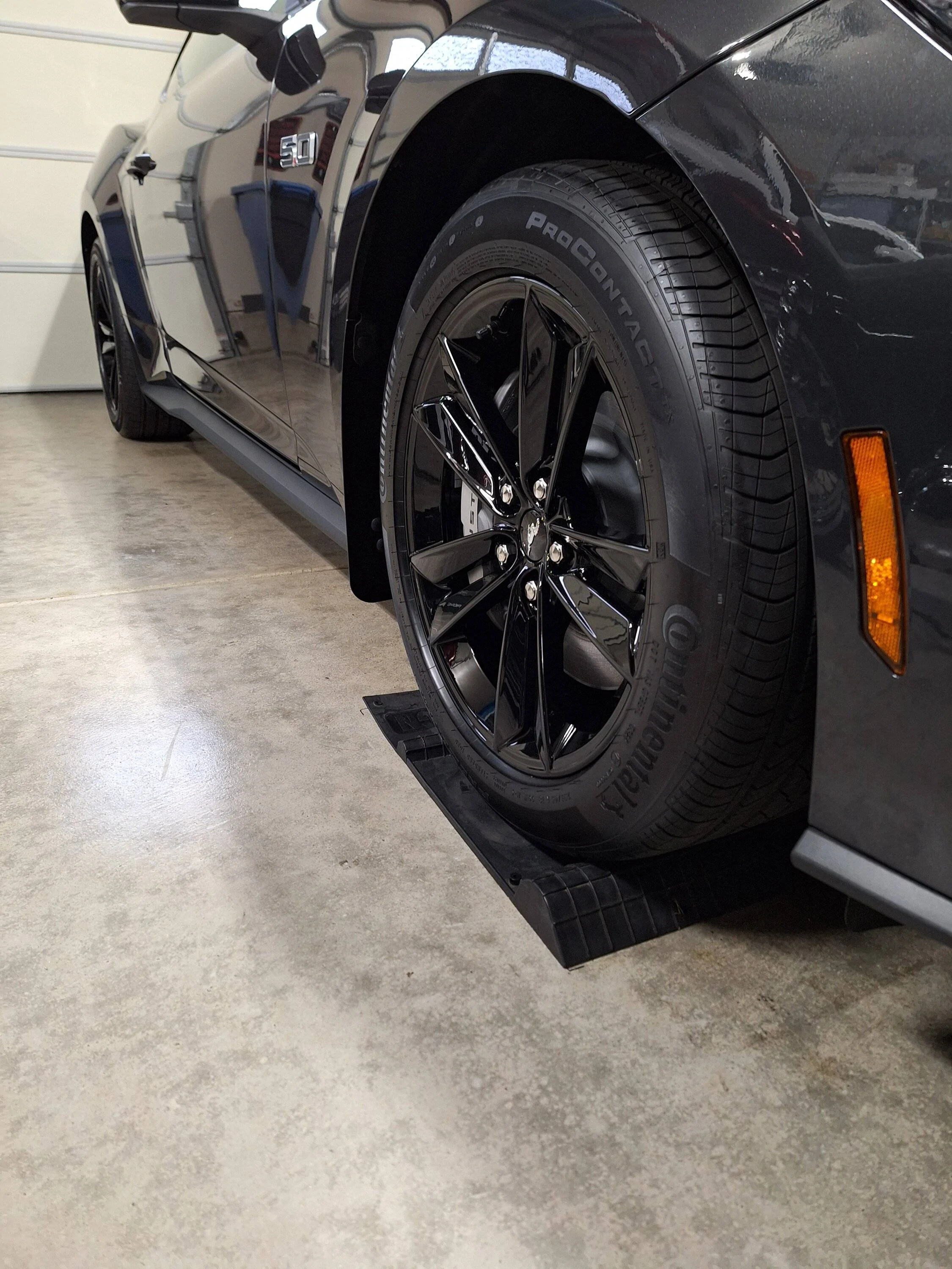 S650 Mustang Waterspots on Black  Wheels 20241015_172026