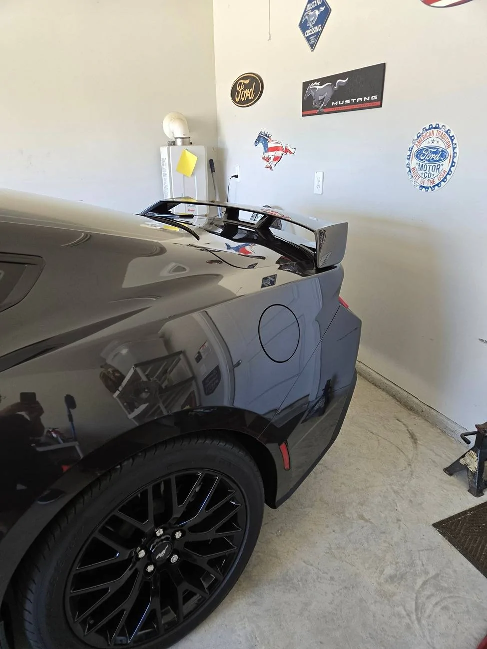 S650 Mustang Performance pack rear wing 20241020_135324