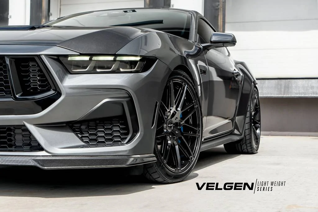 S650 Mustang Official Velgen Wheels S650 Mustang Thread Carbonized Gray Mustang S650 - VF9 - Gloss Black_4