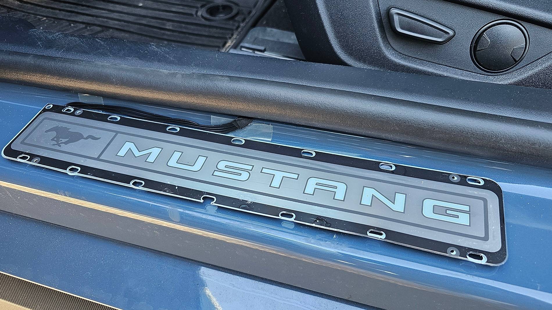 S650 Mustang Door scuff plate 1000052847