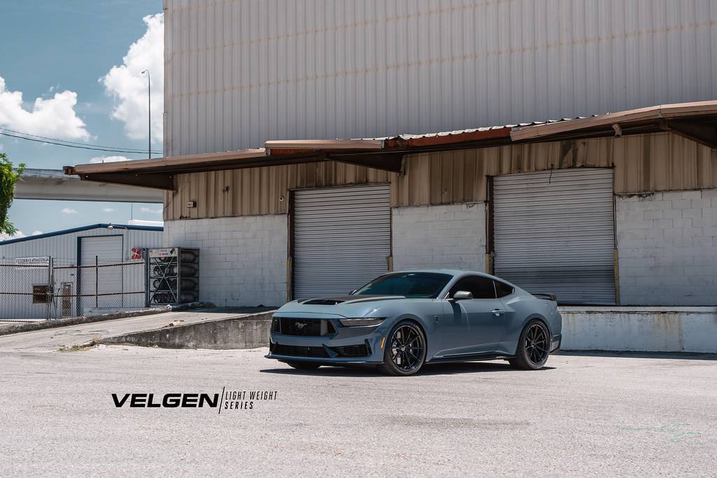 S650 Mustang Official Velgen Wheels S650 DarkHorse Thread Vapor Blue Darkhorse - VF10 - Gloss Black _5