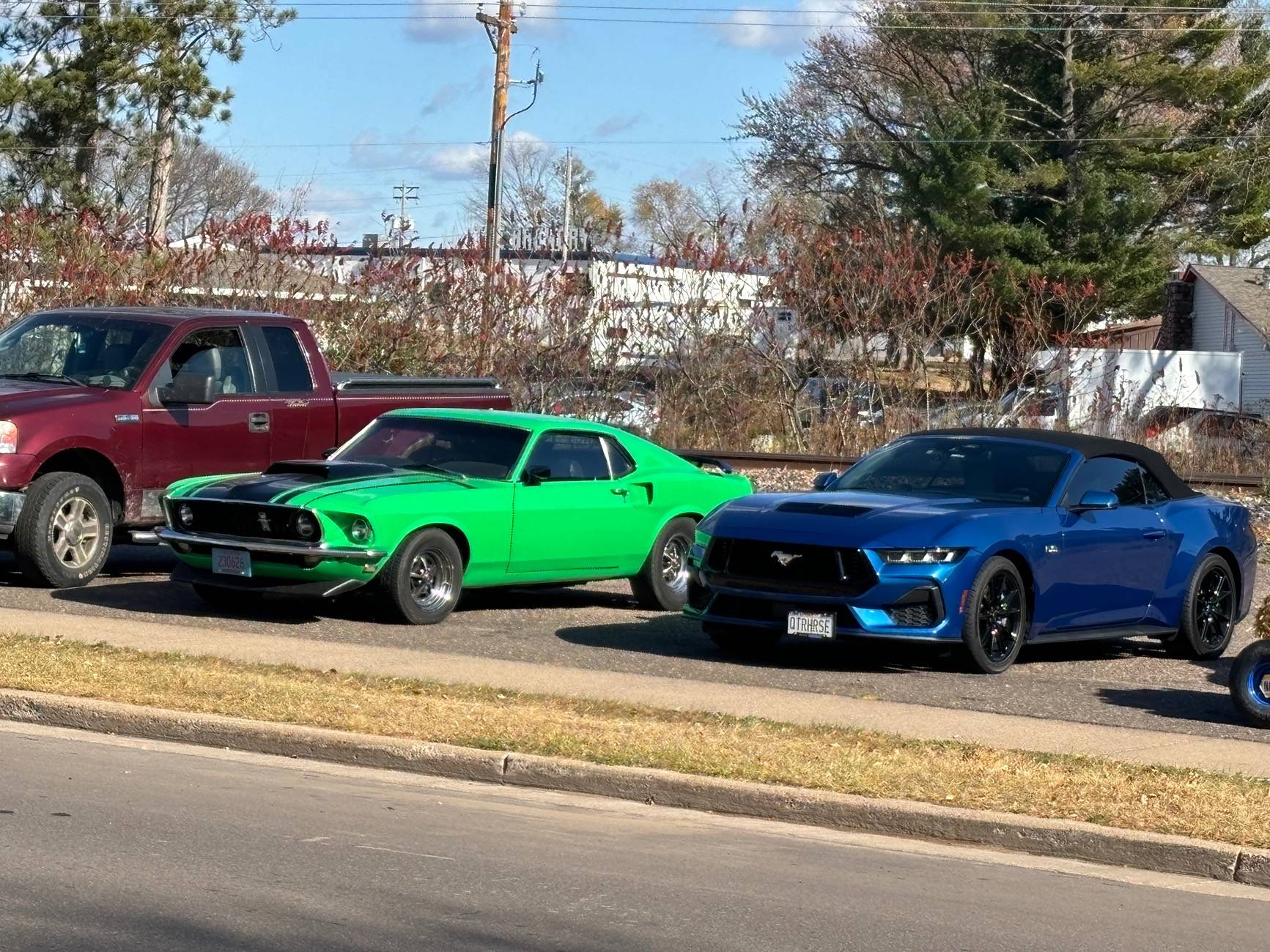 S650 Mustang Father meets son. IMG_2140