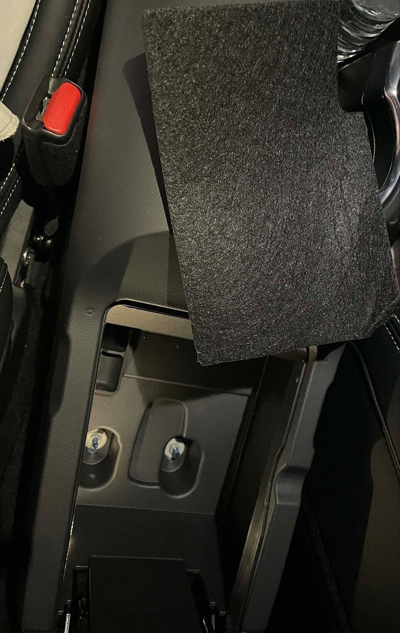 S650 Mustang Armrest Console Question IMG_3696