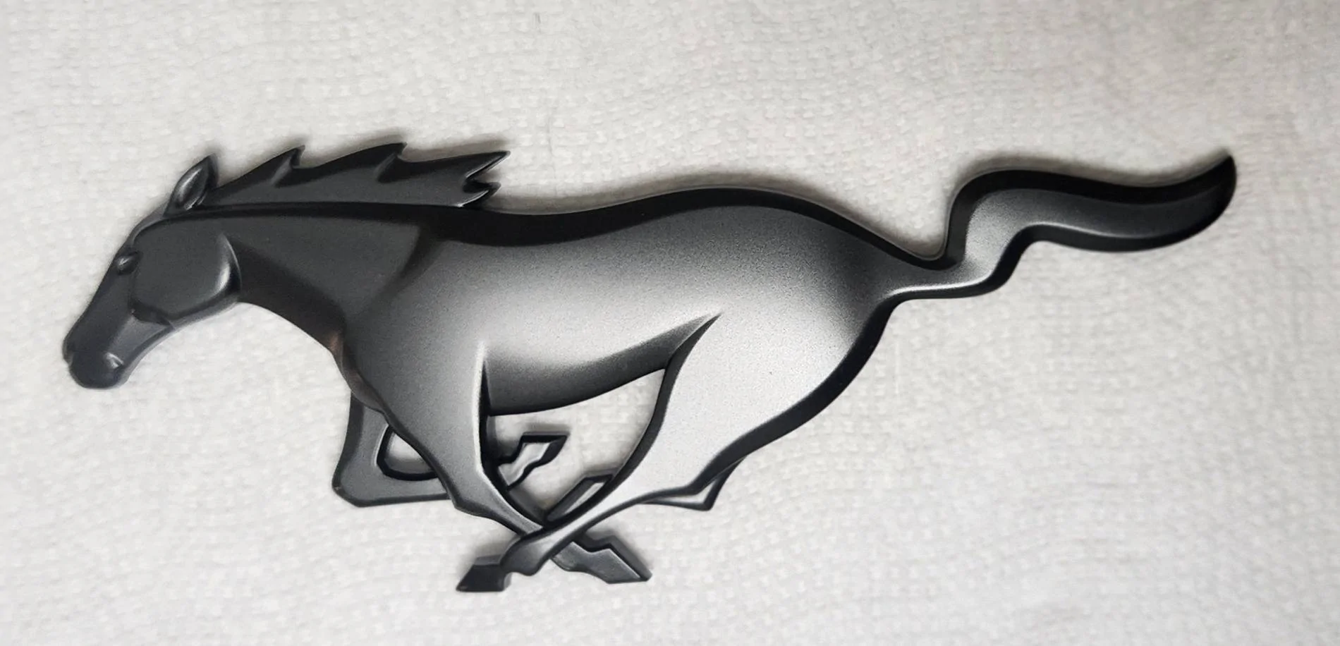 S650 Mustang Dark Horse Grill EMBLEM 20241030_152742
