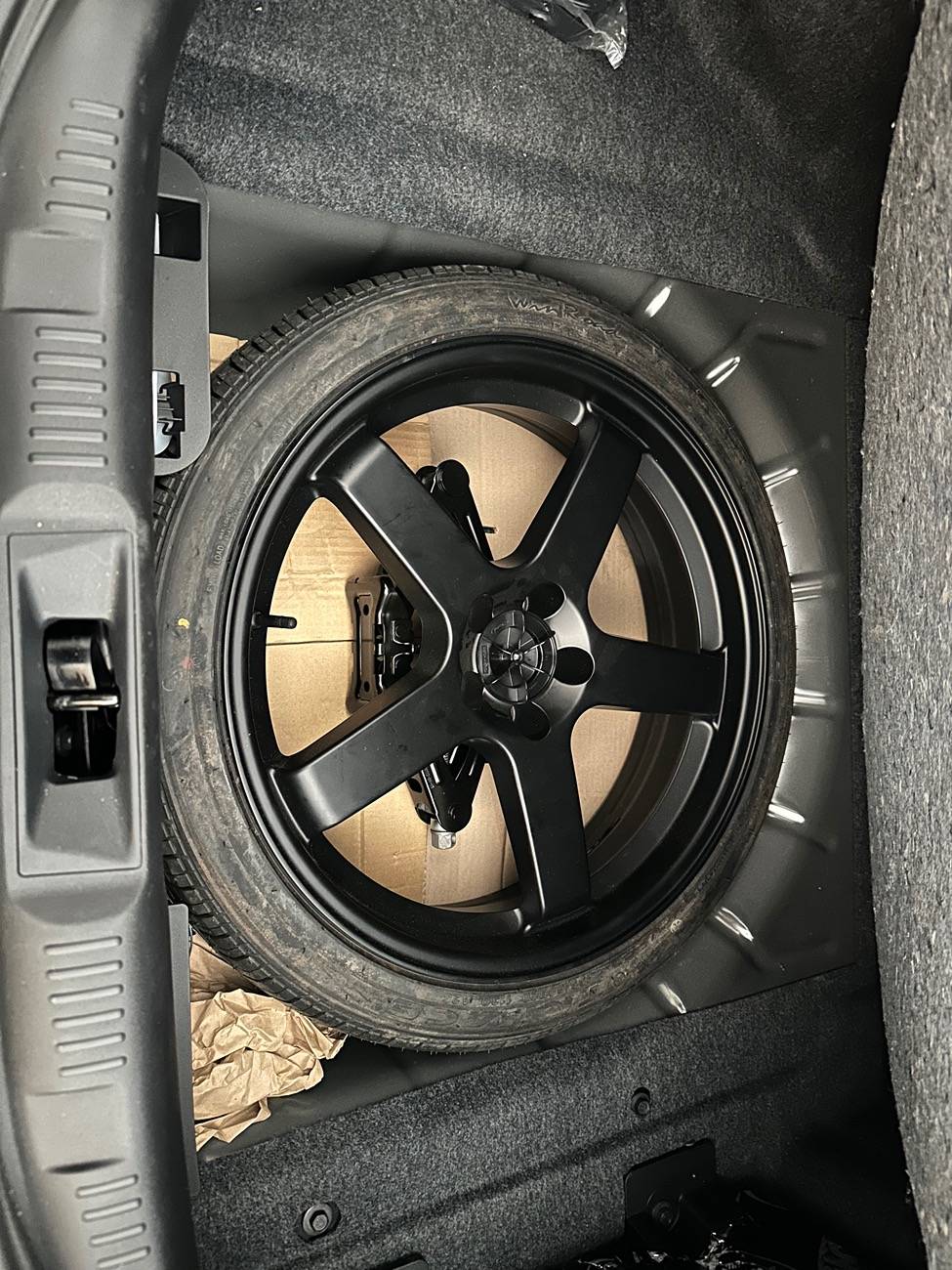 S650 Mustang Flat Tire this morning (pictures) IMG_6957