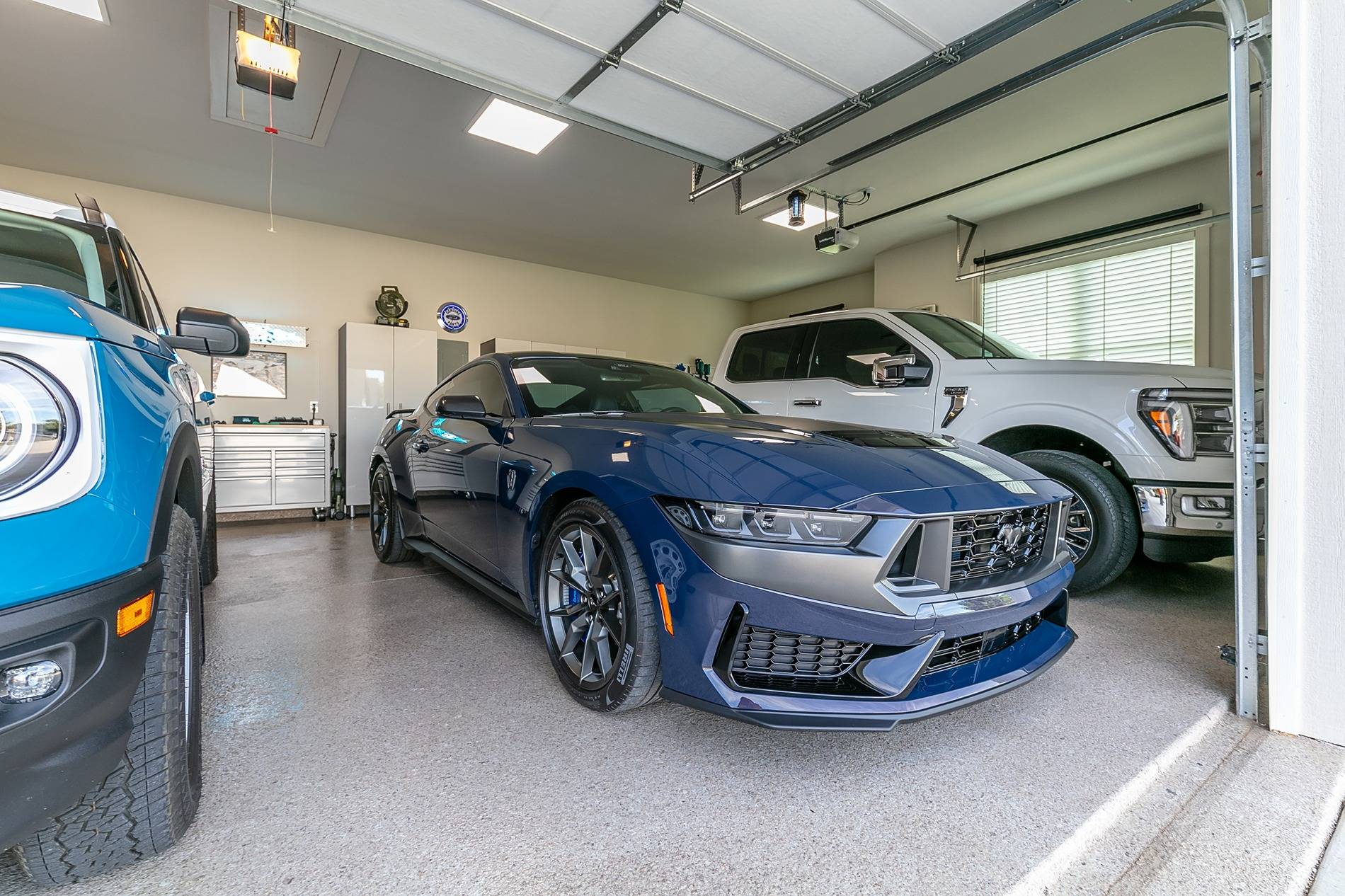 S650 Mustang 2024 Mustang Dark Horse Premium Blue Ember Manual Dark Horse-2