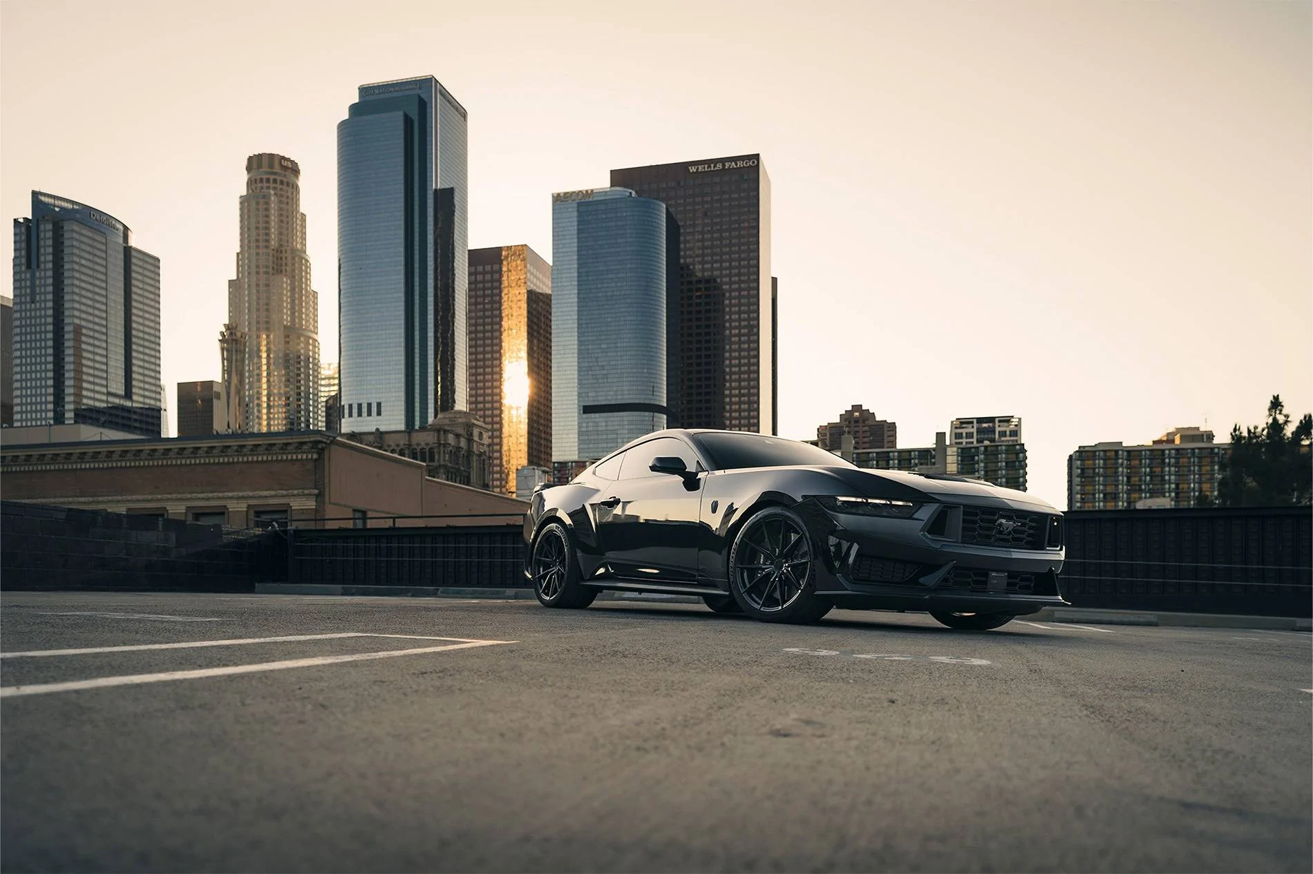 2024-Ford-Mustang-Darkhorse-BDF29-Gloss-Black-high-res-7.webp
