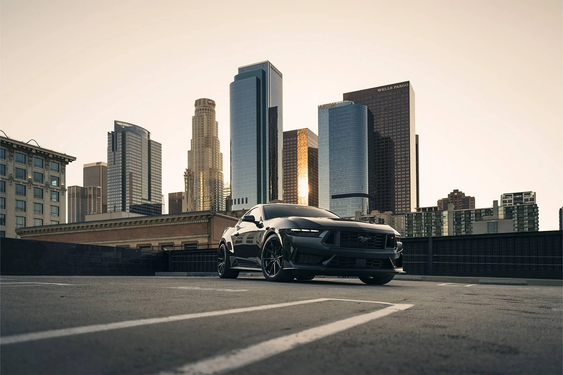 2024-Ford-Mustang-Darkhorse-BDF29-Gloss-Black-high-res-6.webp