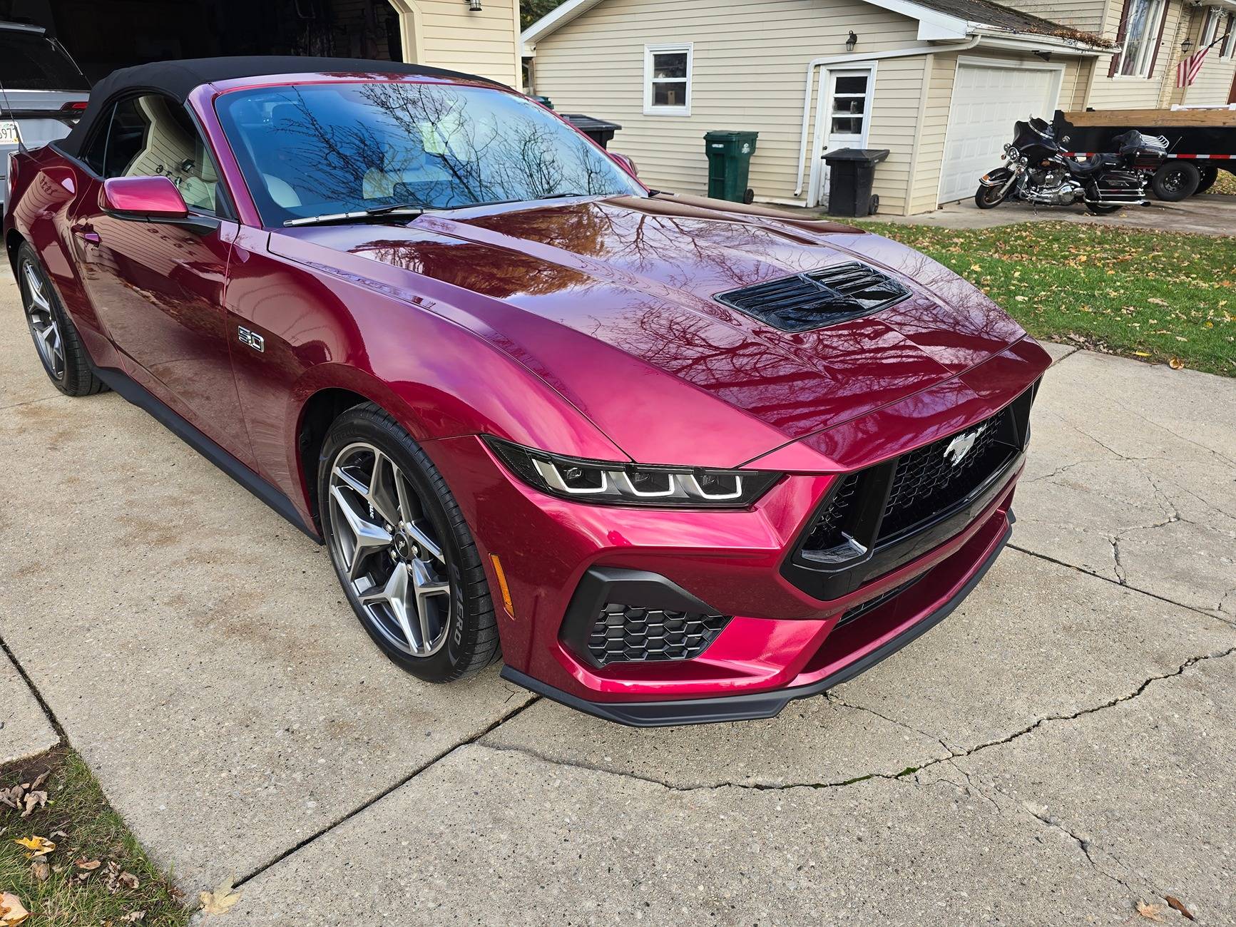 S650 Mustang Molten Magenta Metallic S650 Mustang DELIVERED! 20241122_141343
