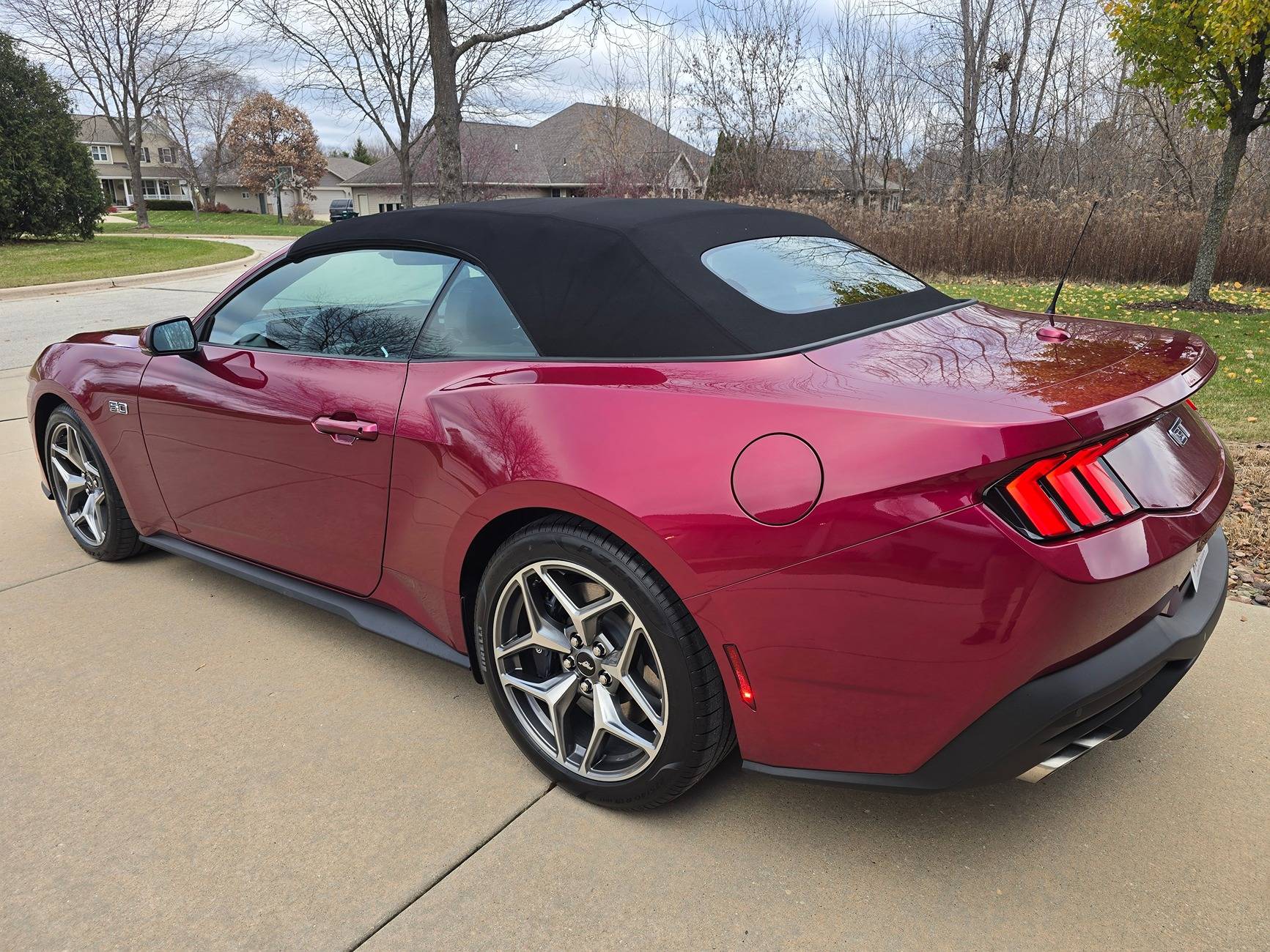 S650 Mustang Molten Magenta Metallic S650 Mustang DELIVERED! 20241122_142117