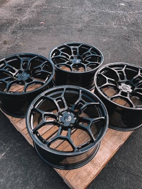 S650 Mustang New Center Lock Mustang GT3 wheels for S650 by MRR Design Wheels IMG_3273.JPG