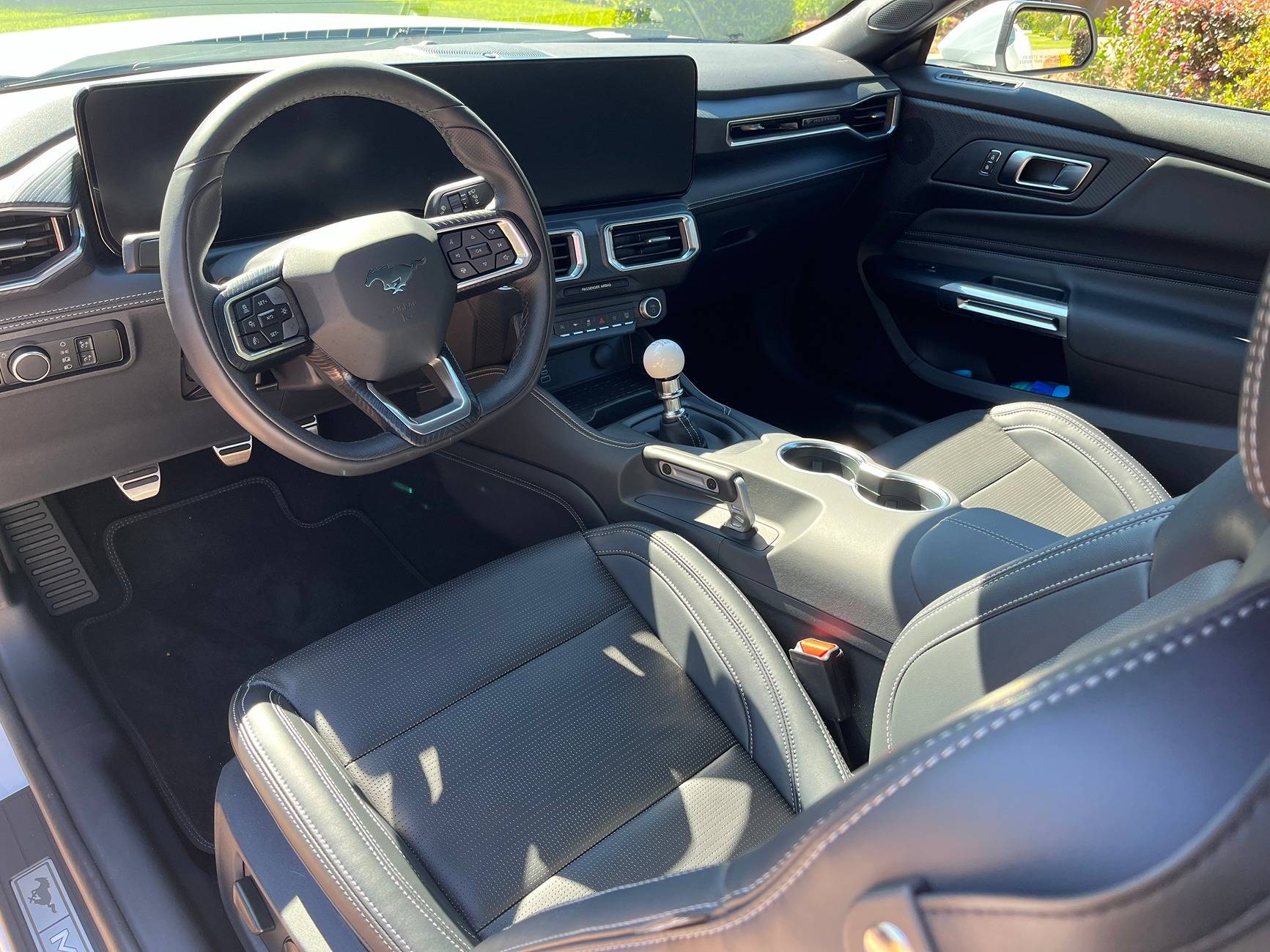 S650 Mustang Why did you choose an automatic over a manual. IMG_2085.JPG