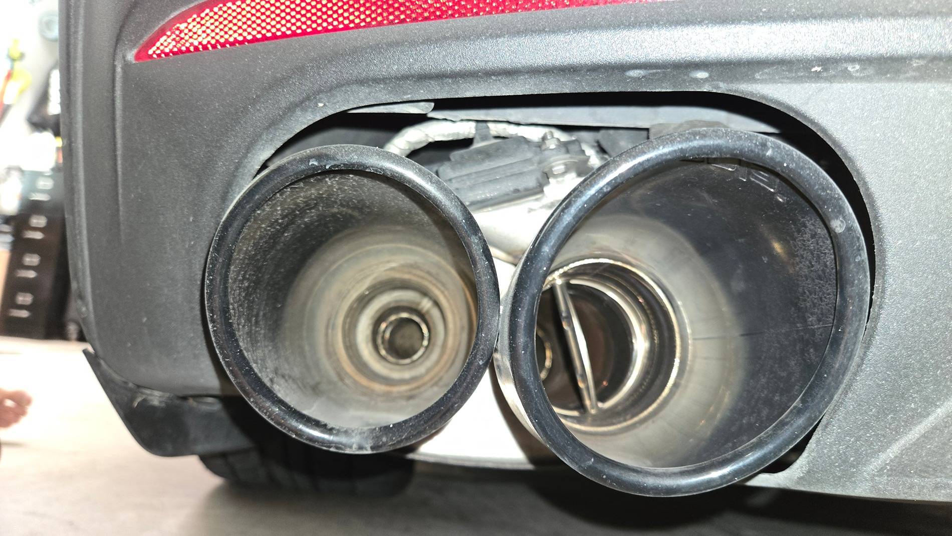 S650 Mustang Borla Atak Catback exhaust tips sticking together 20241203_153008
