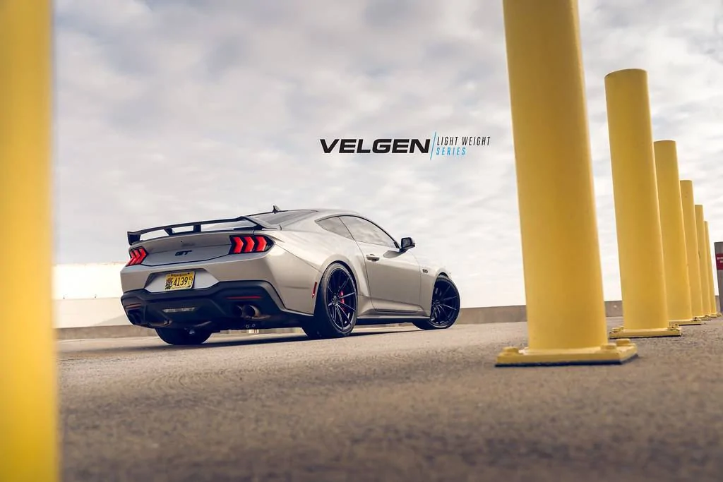 S650 Mustang Official Velgen Wheels S650 Mustang Thread Carbonized Gray Metallic S650 Mustang - VF10 - Gloss Black_7
