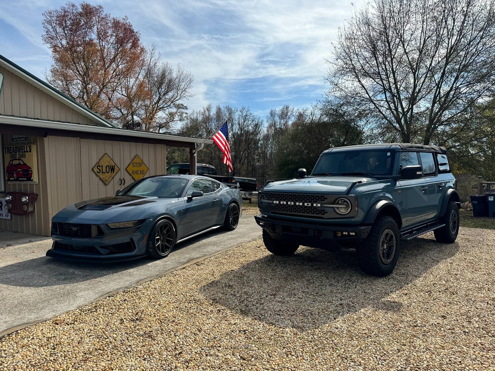 S650 Mustang Area 51 vs Vapor blue metallic IMG_1271