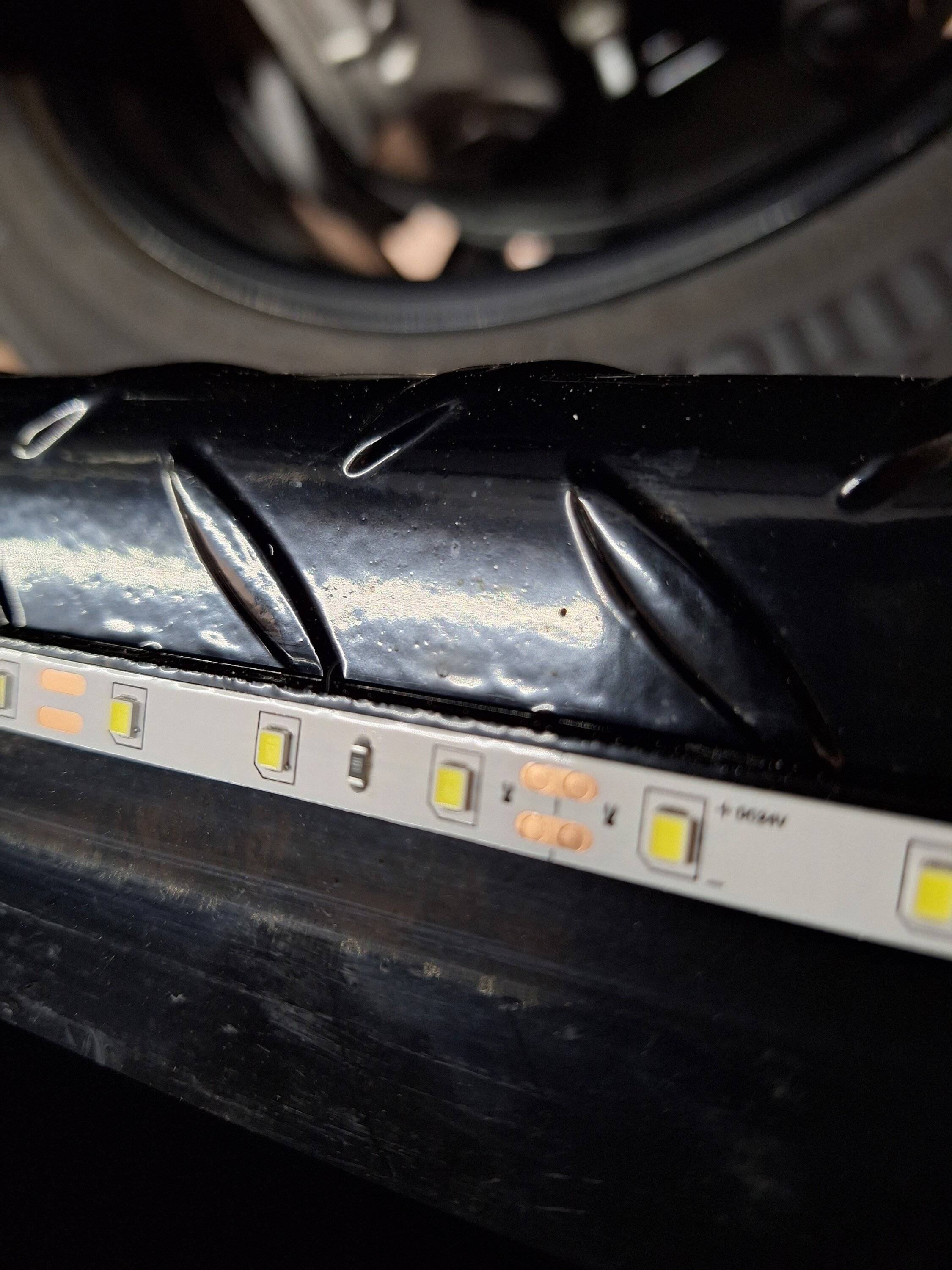 S650 Mustang LED light Install on 4 post Lift 20241230_171756