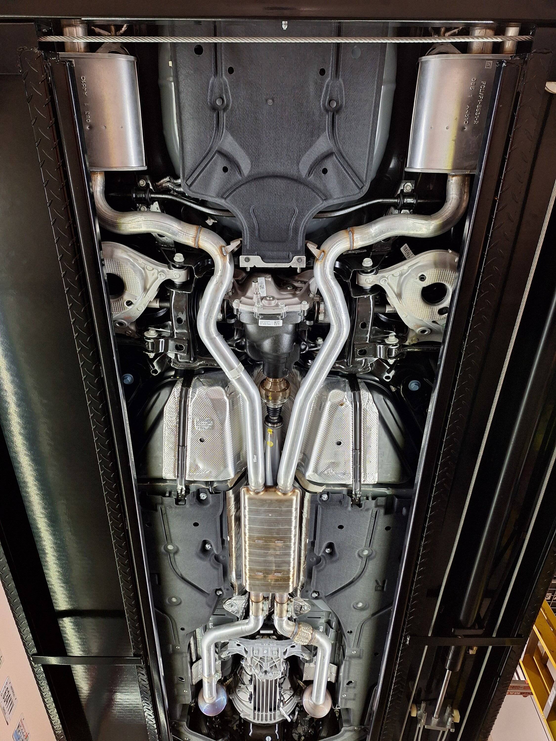 S650 Mustang LED light Install on 4 post Lift 20241230_172317