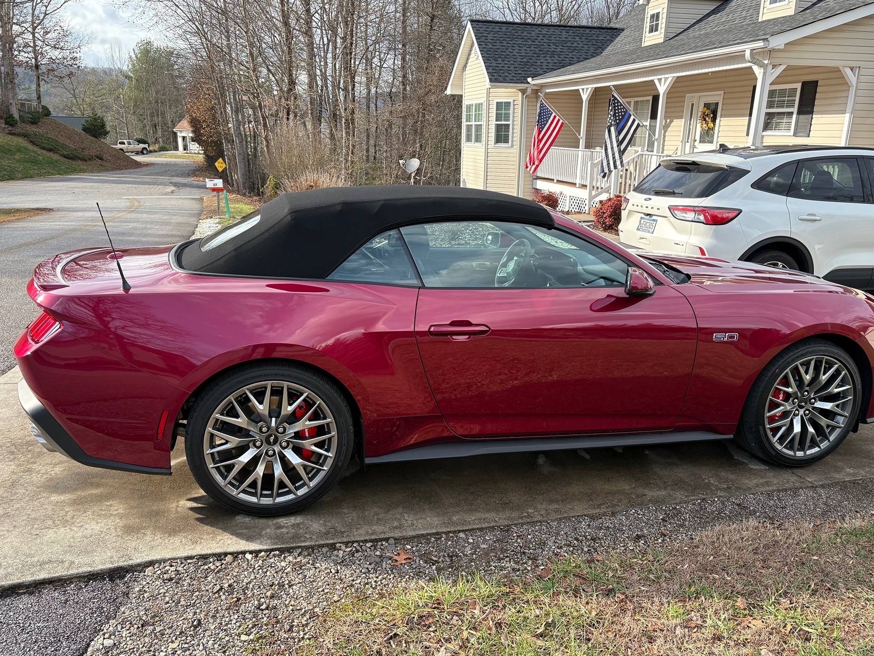 S650 Mustang Any Molten Magenta cars spotted yet? IMG_8153