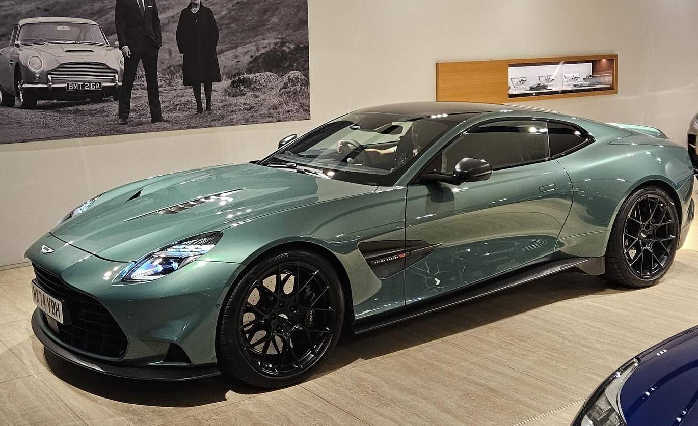 S650 Mustang Aston Martin Vanquish Vanquish 3 1959 Racing Green 1