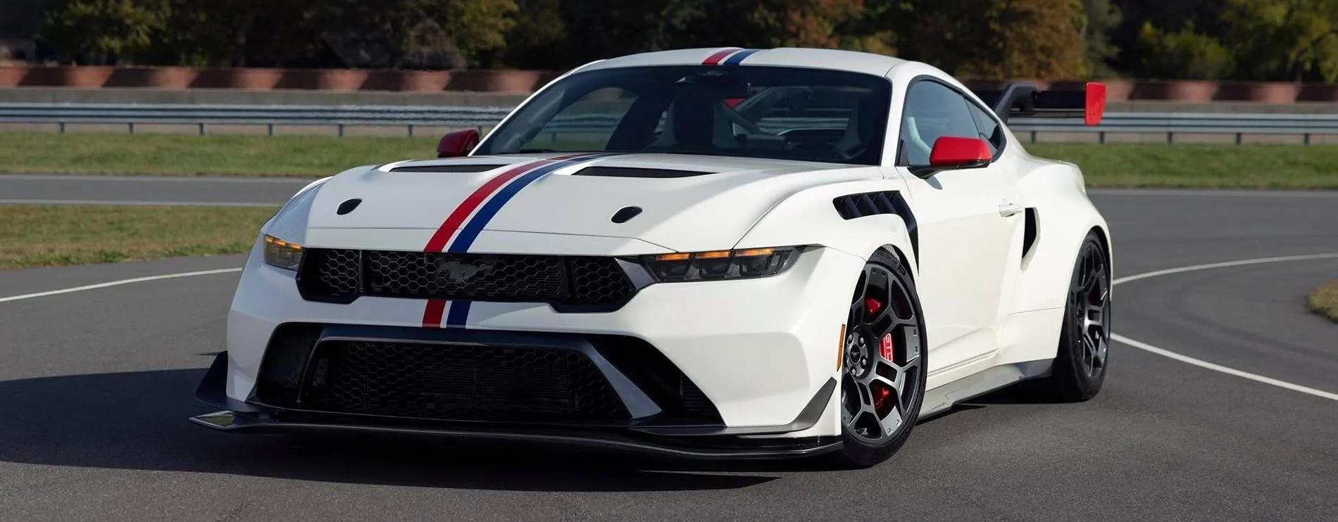 S650 Mustang 2025 Ford Mustang GTD Spirit of America Special Edition Debuts image2