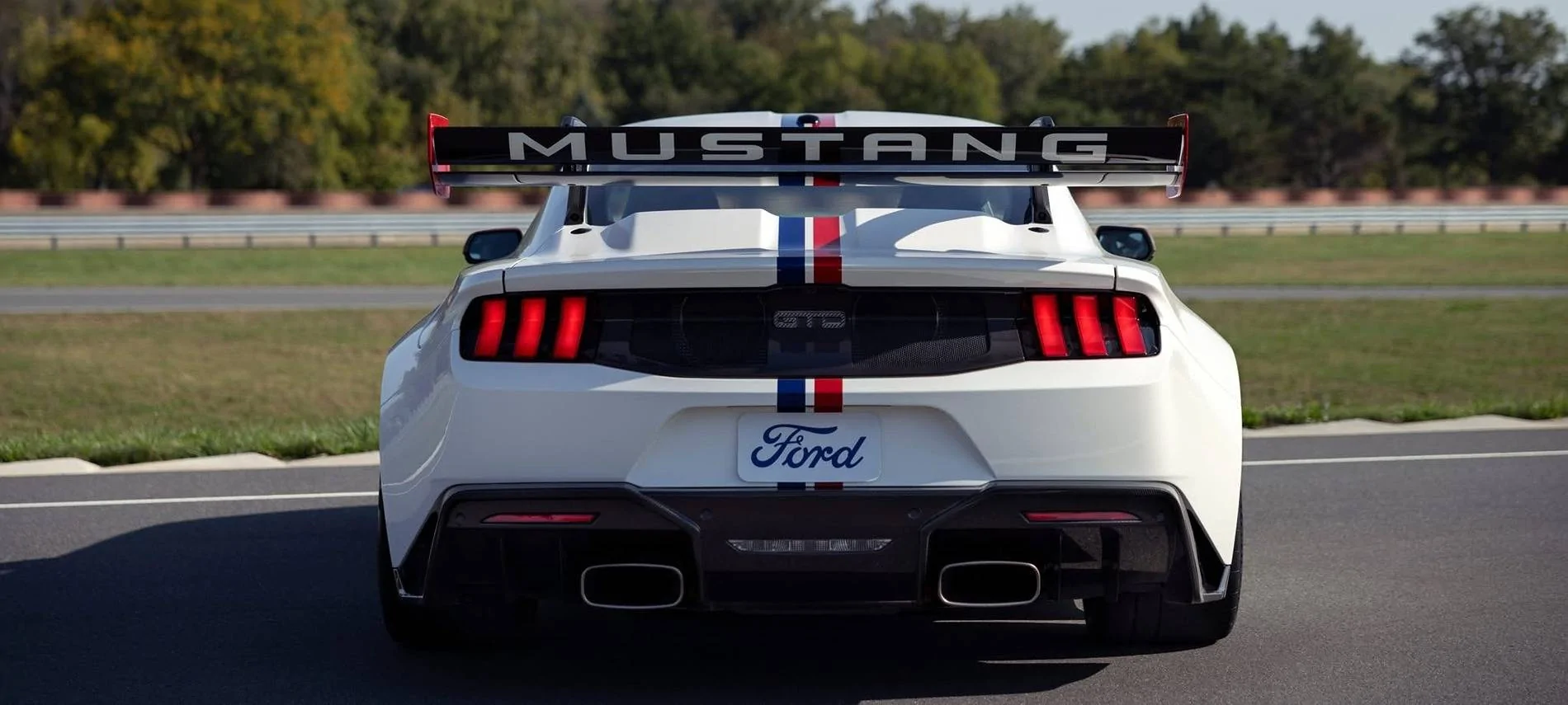 S650 Mustang 2025 Ford Mustang GTD Spirit of America Special Edition Debuts image4