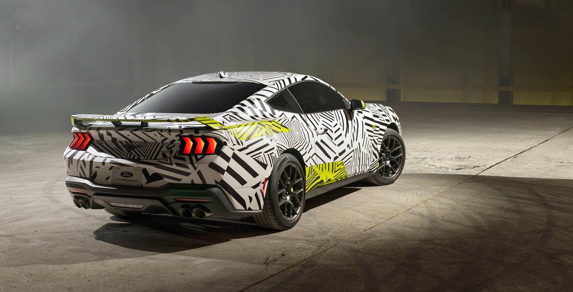 S650 Mustang New Mustang RTR EcoBoost Featuring Dark Horse Parts Ford Mustang RTR_02
